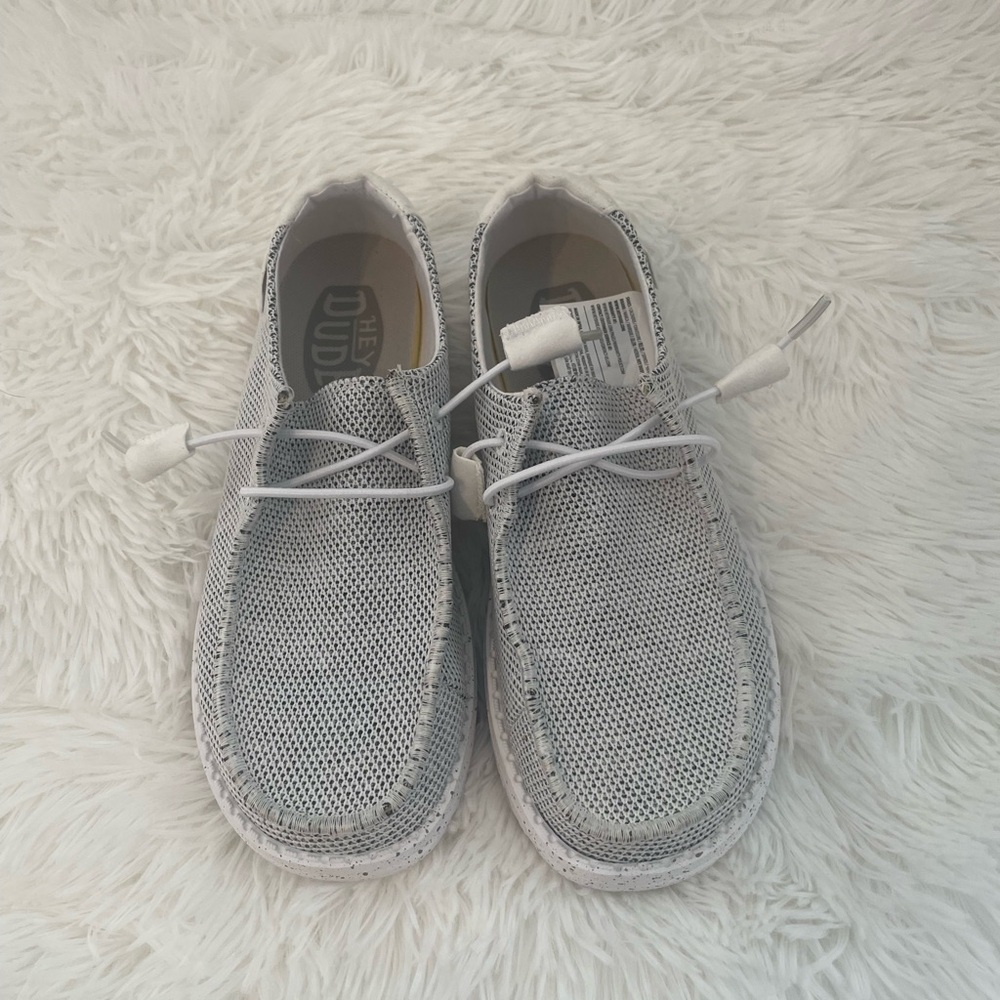 Hey Dude women’s Light Gray Slip-On Loafers - Picture 3 of 4